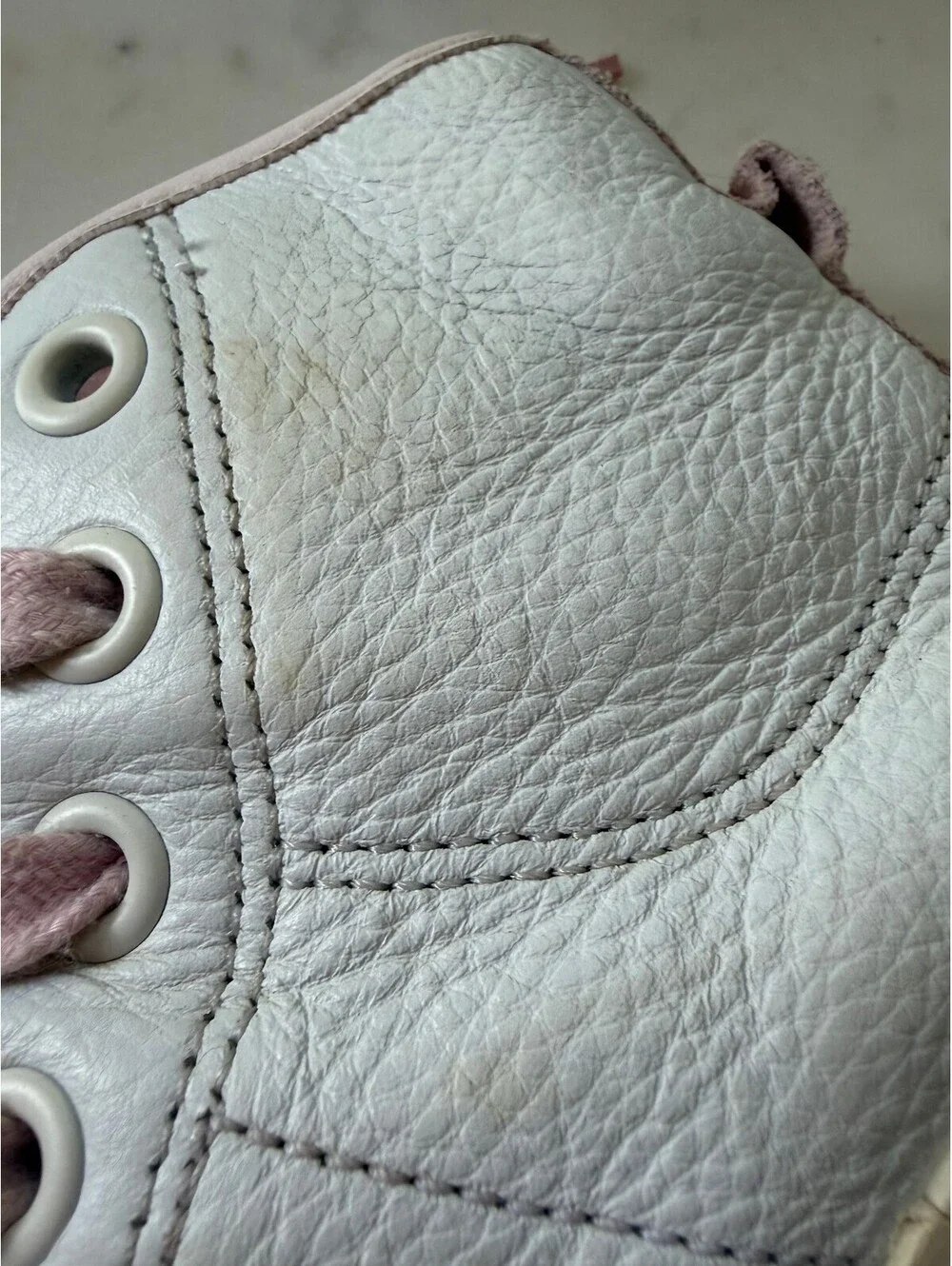 adidas Nizza Bonega Mid sneakers Cloud White / Almost Pink colorway - Size 7